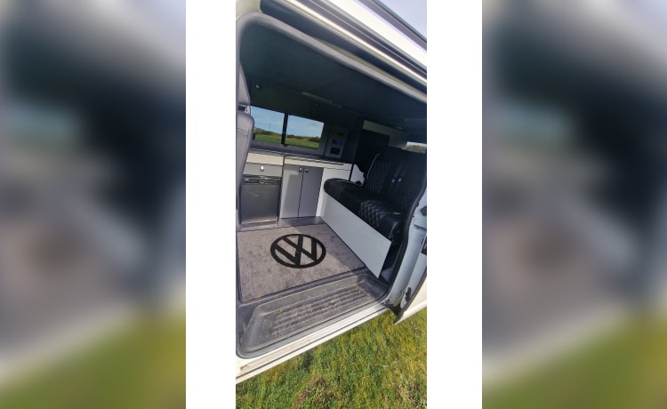 4-persoons Volkswagen campervan uit 2018