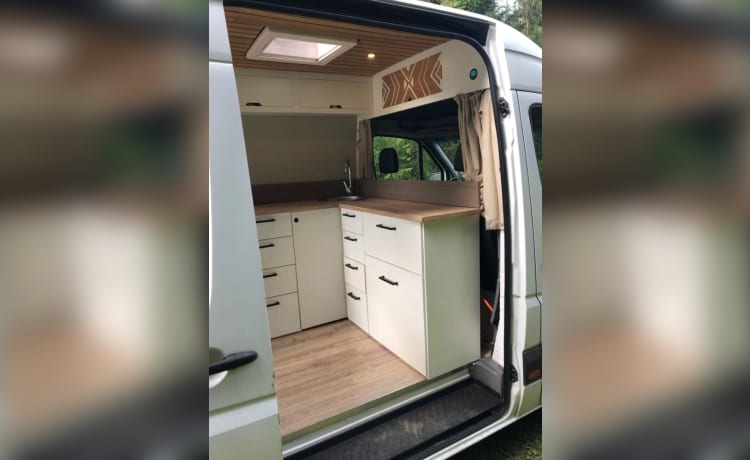 Bennie – 2p Mercedes Sprinter Ombouw