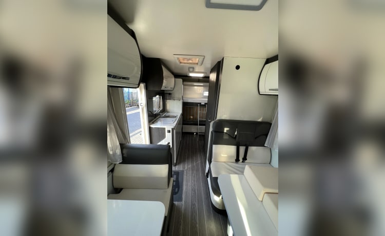 Ford Alkloof  – 7 person Ford Alkloof camper 