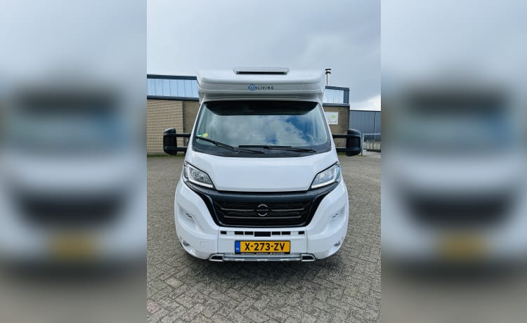 Luxe en complete Sun Living S 70 SL 4 persoons familiecamper bouwjaar 2024