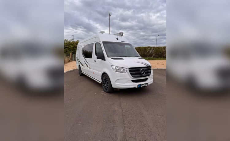 4 berth Mercedes-Benz campervan from 2019