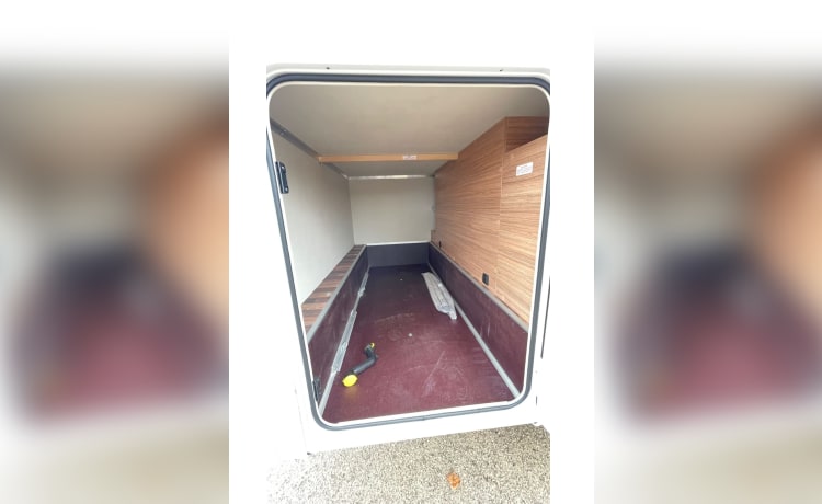 ITA CAMPER – Attic camper - 6 places