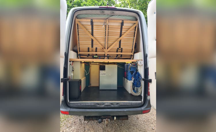 2 berth Mercedes Sprinter MWB AC 