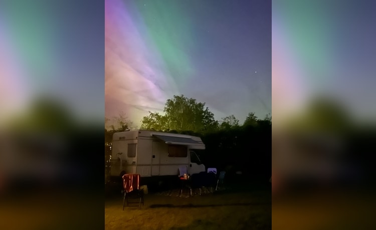 Joli camping-car familial, avec lits superposés, alcôve Fiat Ducato 230 de 1999