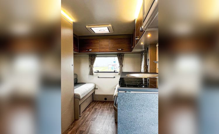 The privilege motorhome  – 6 berth Fiat alcove from 2021