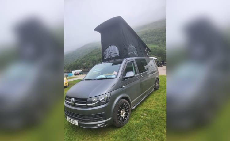 Home on wheels – 4 berth Volkswagen campervan from 2016
