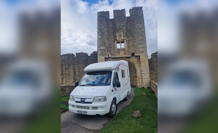 CARYS – 2 berth Peugeot semi-integrated from 2006