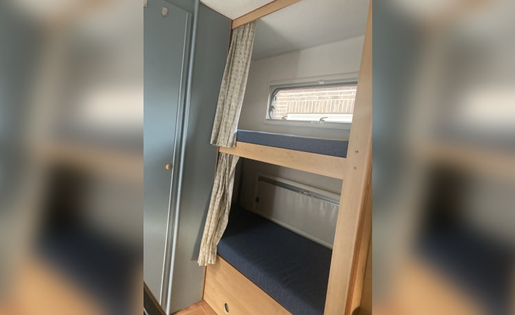 6p Fiat alcove and bunk bed