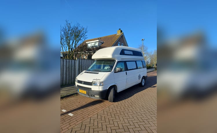 Bossanova – 4p Volkswagen bus from 1995