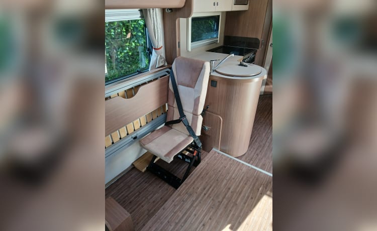 4 berth Peugeot semi-integrated from 2017