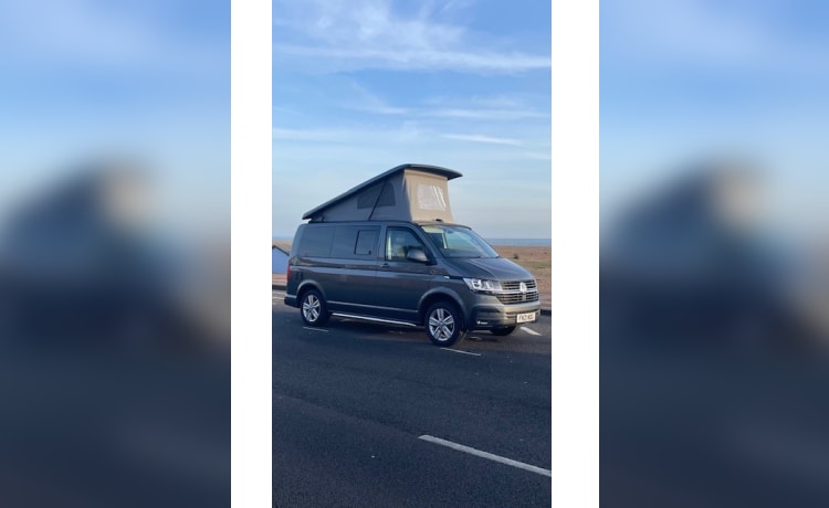 Otto – Fabuleux camping-car Volkswagen T6 '2022' prêt pour votre prochaine aventure.