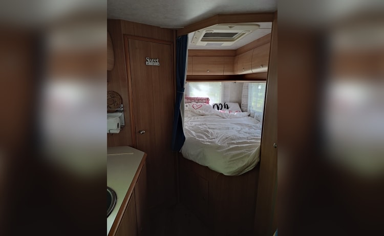 Rimorino – Canapé 4 places semi-intégré avec lit français 
