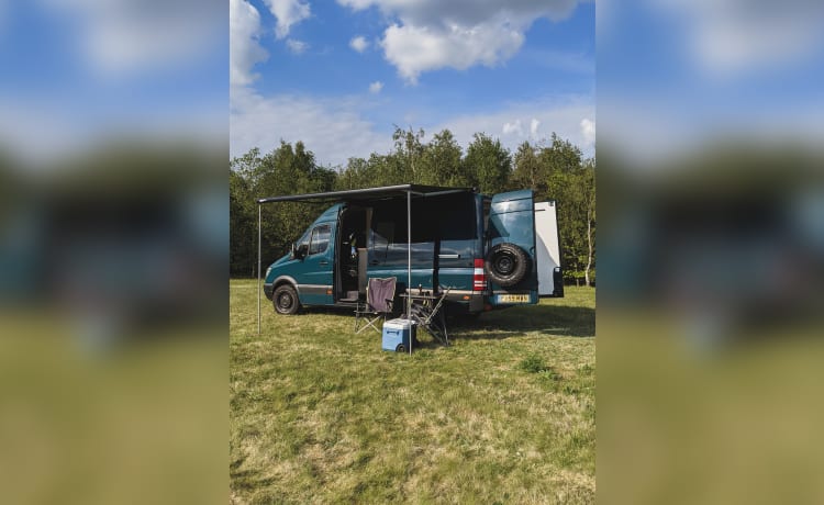 Ian Teal  – Camping-car 2 places prêt pour le festival !