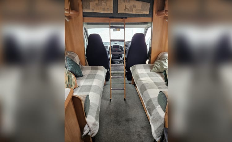 Sunny Suntor – 4 berth Autotrail alcove from 2003