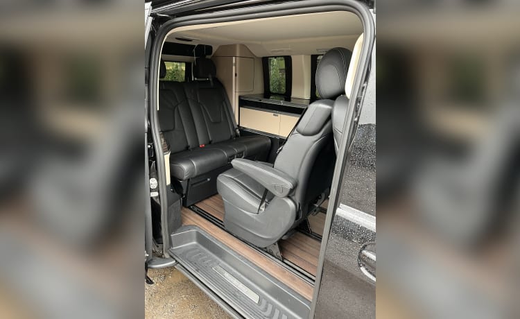 Marco Polo – 4p Mercedes-Benz campervan uit 2020