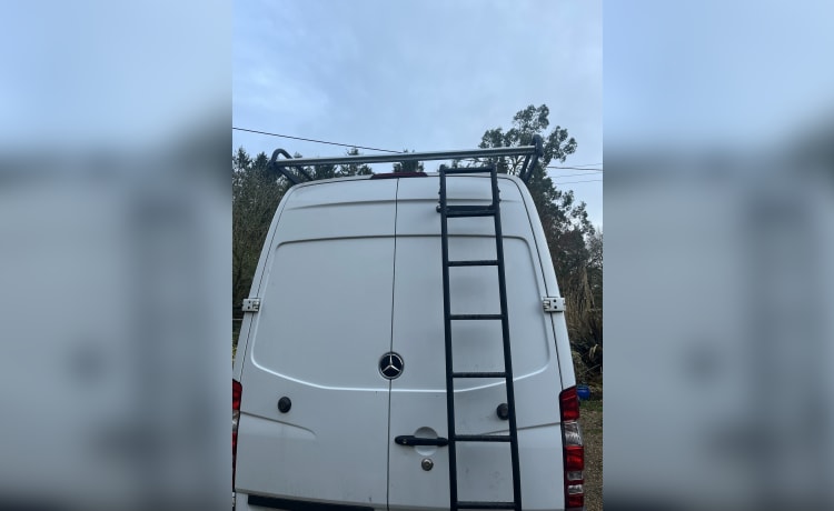 Bolt – 5 berth Mercedes-Benz Sprinter Van 2016