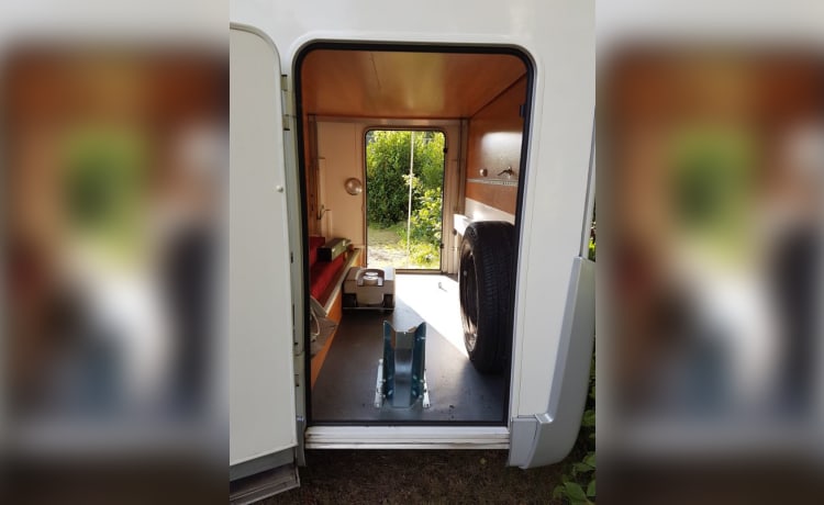 Homecar – Complete HomeCar2 family camper with engine air conditioning