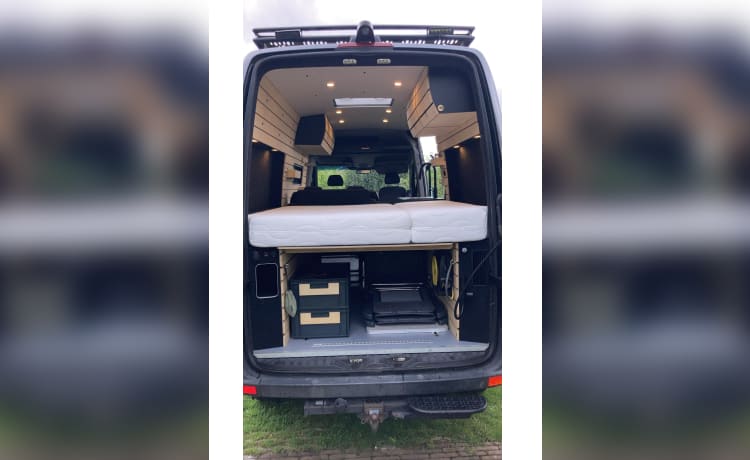 The Beast – Stoere Mercedes Sprinter 4*4 offroad alleskunner