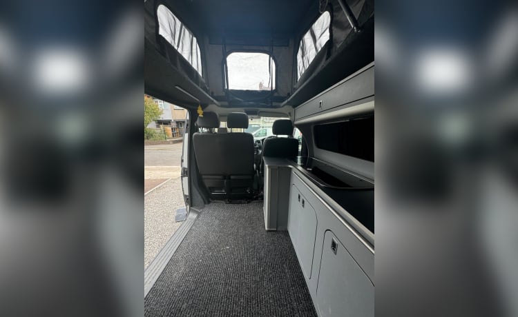 Vanny – VW T4 4 berth.