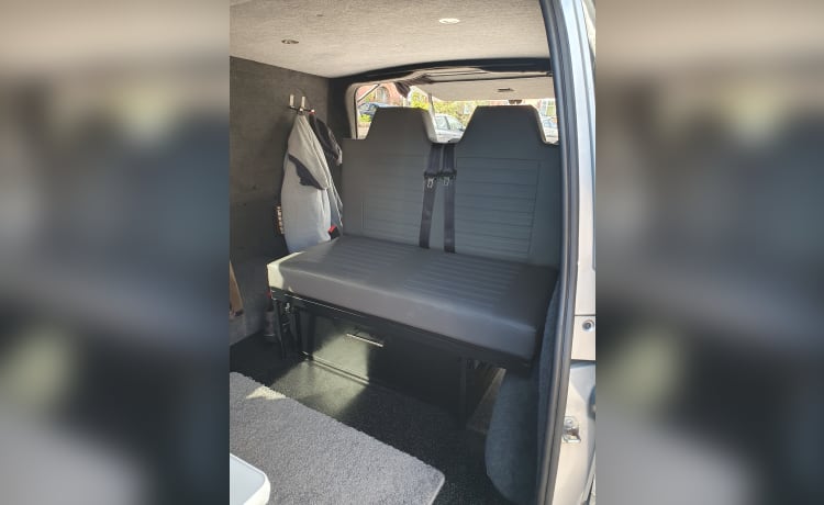 Buster – Mercedes vito xl campervan 