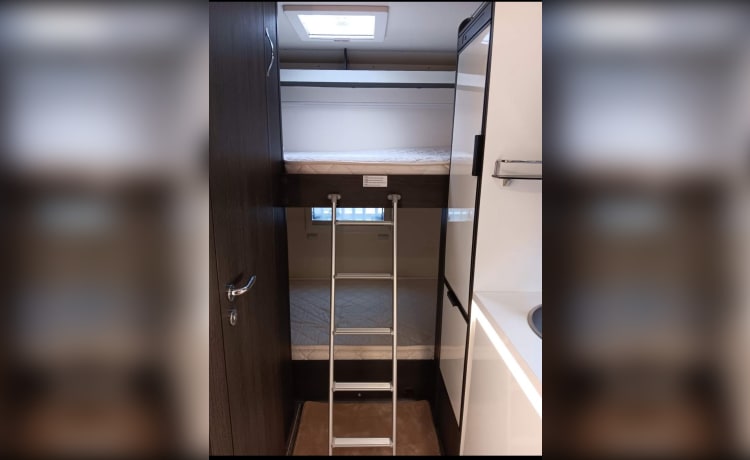 6 berth Ford alcove from 2021