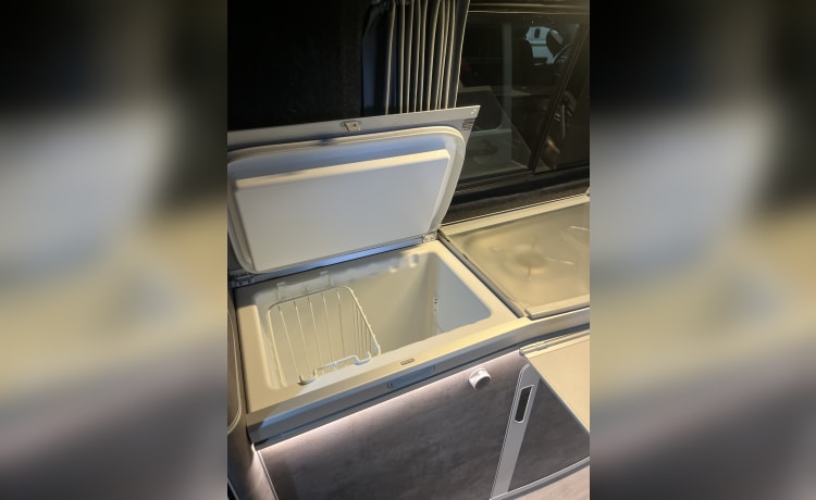 California 2 – Volkswagen bus camper