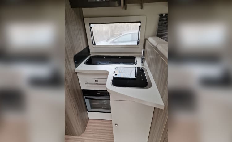 4 berth ford benimar fully loaded motorhome 