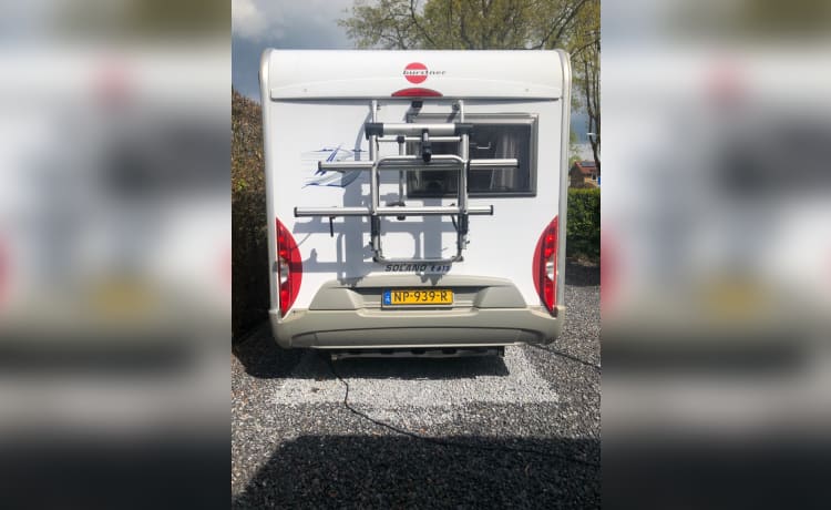 Een Ruime 2 pers. camper zeer compleet.