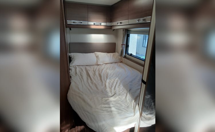 4 berth Peugeot semi-integrated from 2017