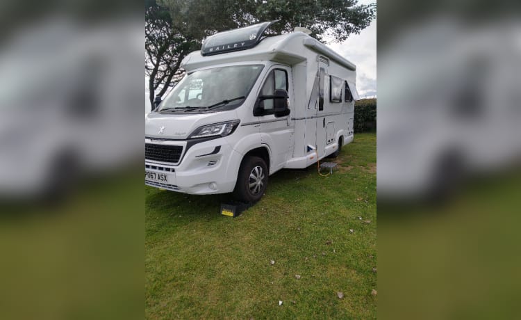 Zippy – our stunning 2 berth Bailey Autograph 2017