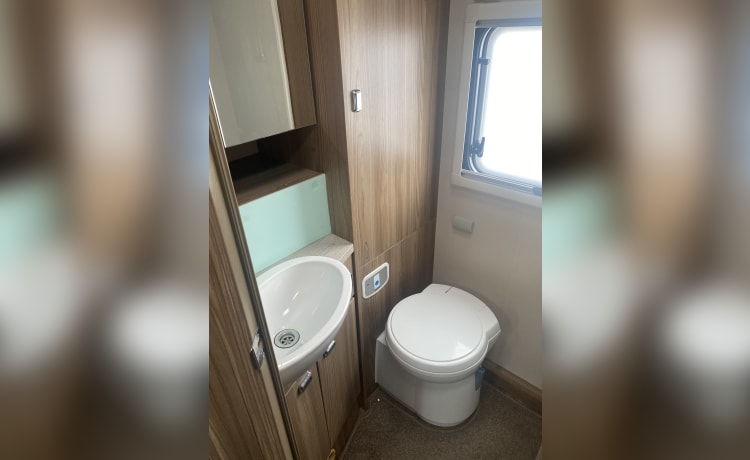 Pearl  – Fabulous 2 berth Swift Rio 310 