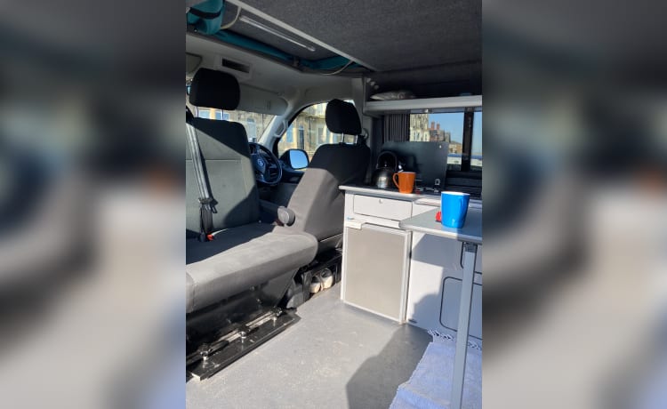 Cilla – VW T6 2019 4 posti letto