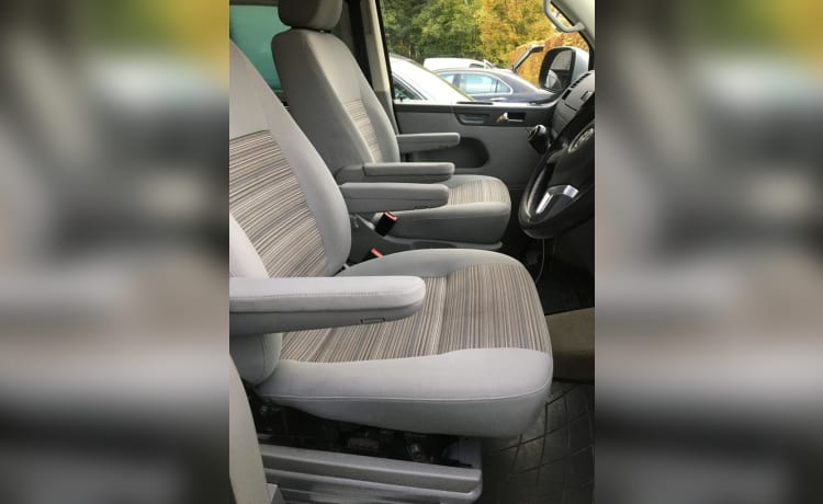 Volkswagen California-4 couchettes