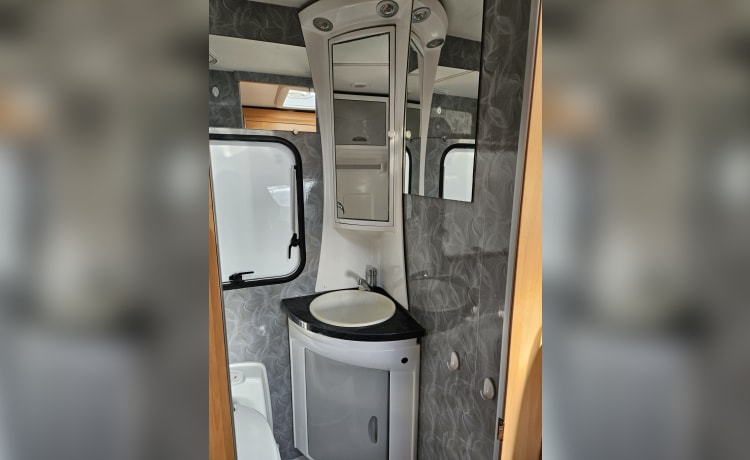 6p Chausson alcove