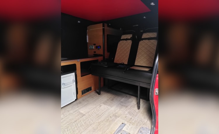 Van Rougue – 2 berth Other campervan from 2015