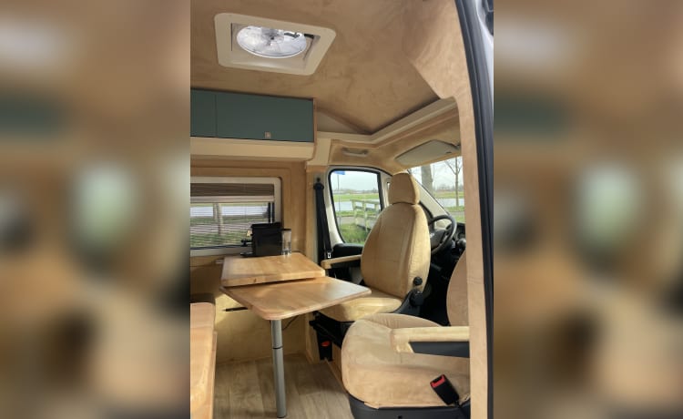 Modern, compact Off Grid Campervan Fiat Ducato (self-built) 