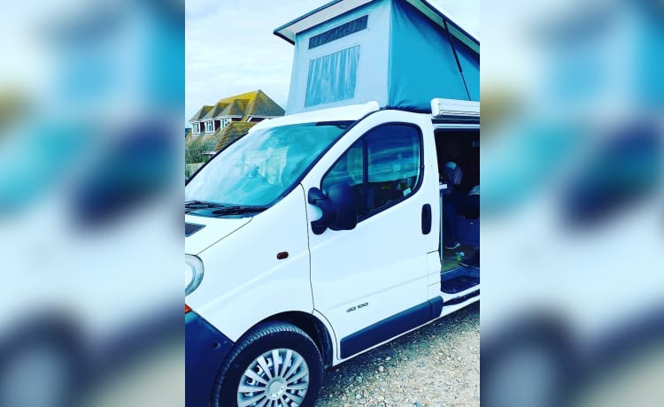 VannyJones – Renault Trafic [4e slaapplaats]