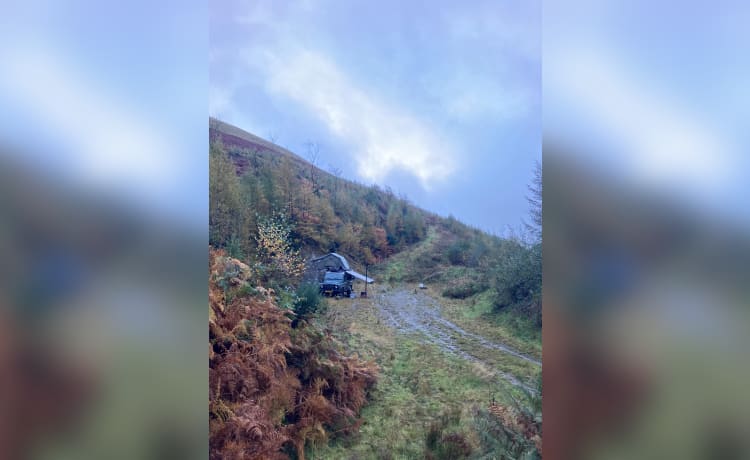 2p Land Rover rooftop from 2013