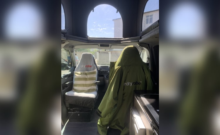 Dora – 4-persoons Volkswagen campervan uit 2015