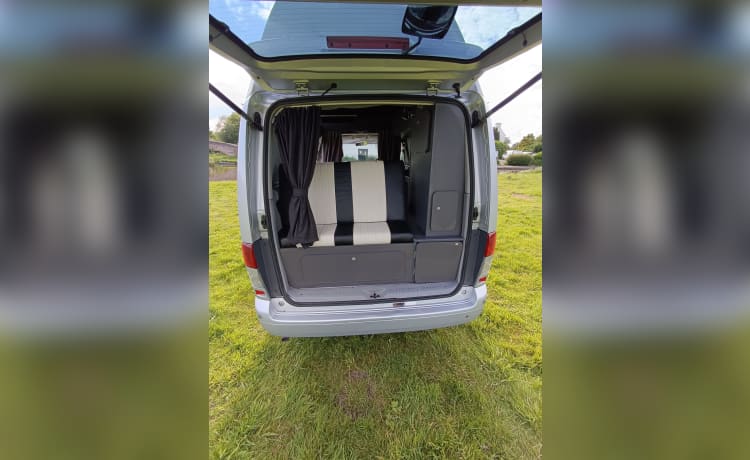 Hightop deluxe  – MAZDA BONGO DELUXE HOGE TOP 2 GEBOORTE  