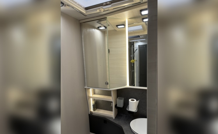 Rientje – 4p Chausson 777 titane Premium Full Option Semi-Intégré 023