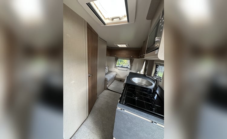 6 berth Swift Edge 486