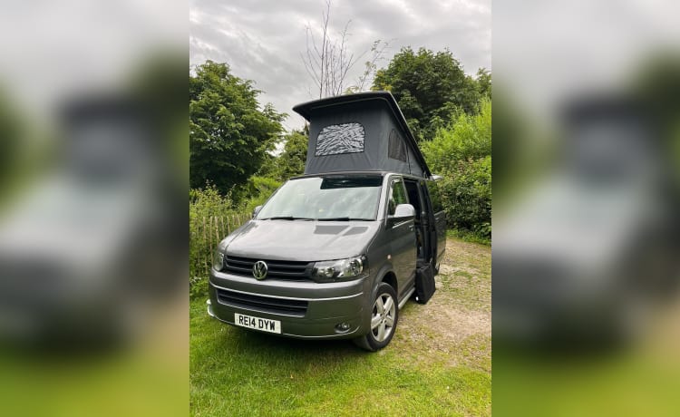 Jude – 4 berth Volkswagen LWB Campervan 2014 New Conversion 