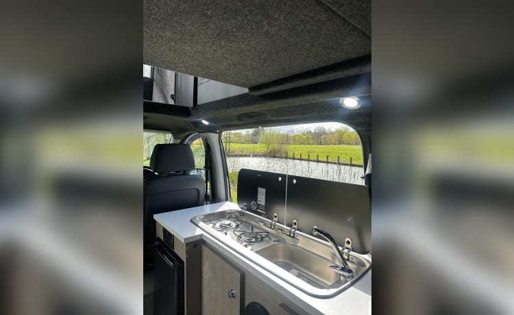 Silver Vito Travel Sport – 4 berth Mercedes-Benz campervan from 2014