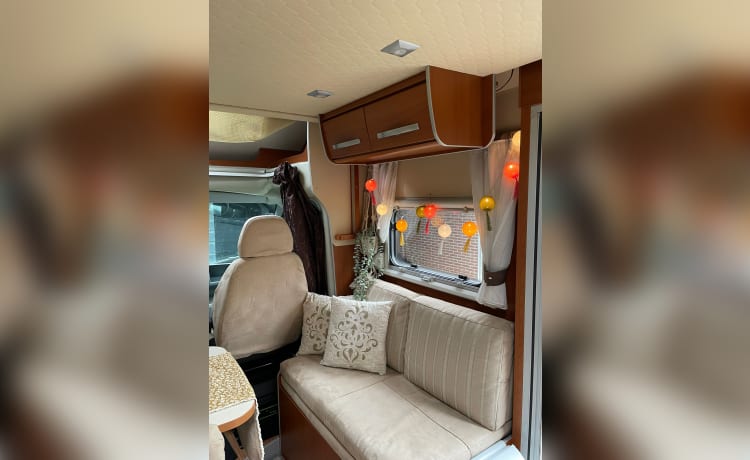 Airco camper – 4p McLouis semi-integrated from 2010