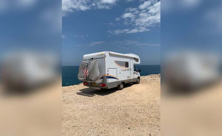 Bellissimo camper per famiglie per 6 persone con aria condizionata