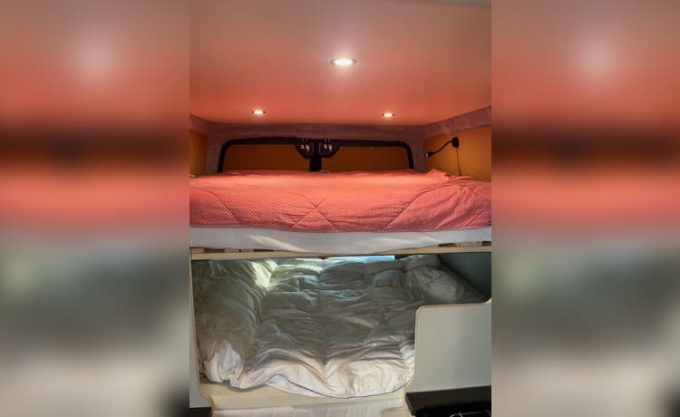 Blue'ie – Complete luxe gezins camper Peugeot Boxer