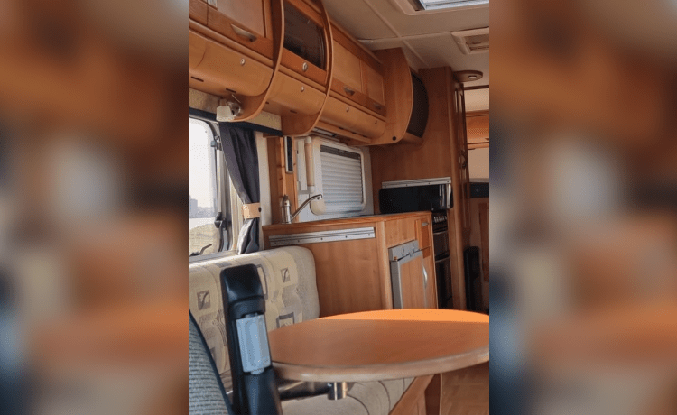 The big one  – 6 berth Autotrail bus from 2005,insurance,included