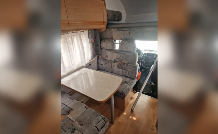 Gian Carlo vannucci – 7 seater camper