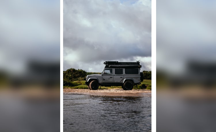 VENTURE – Ultimate Land Rover Camper - 4 berth - Cornwall
